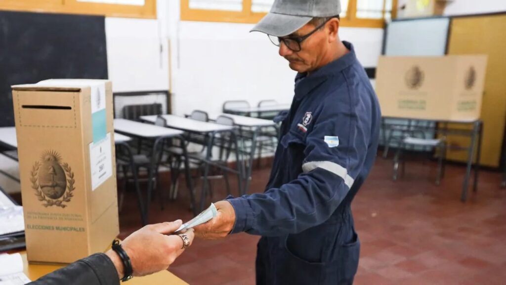Mendoza vota concejales en seis departamentos con la mira puesta en el nivel de participación