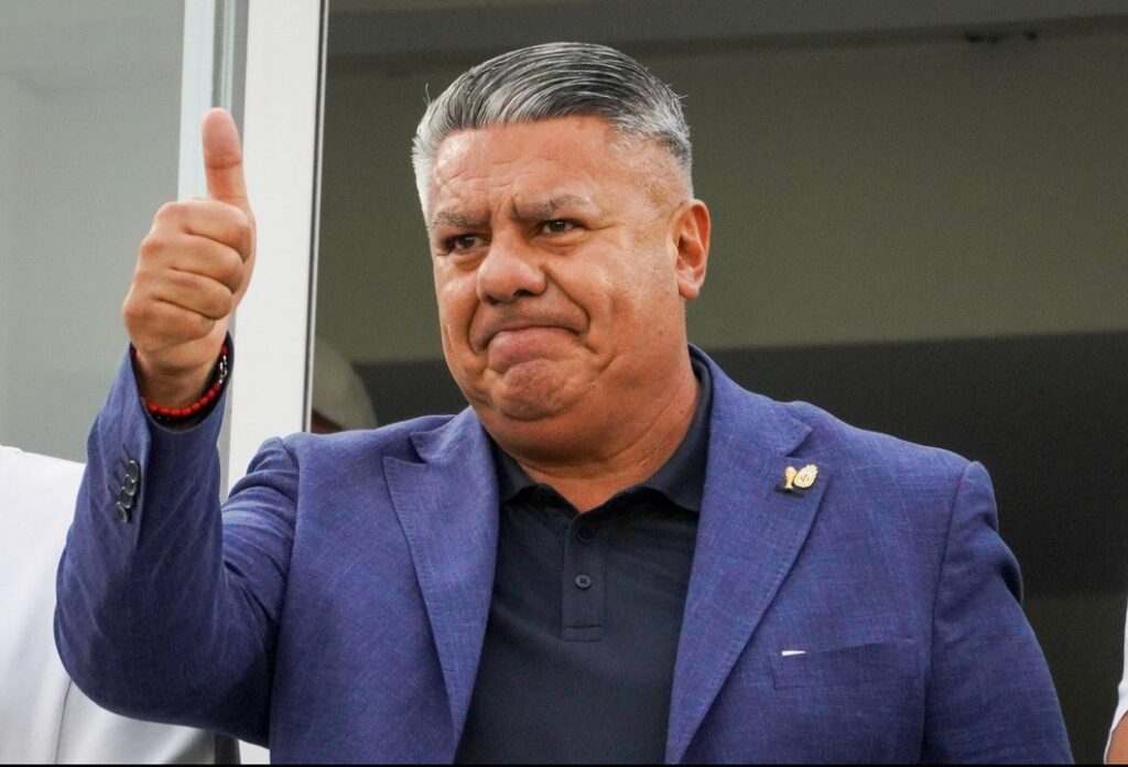 La AFA negó deudas fiscales y anunció la suspensión de la fecha 9 en respaldo a sus autoridades