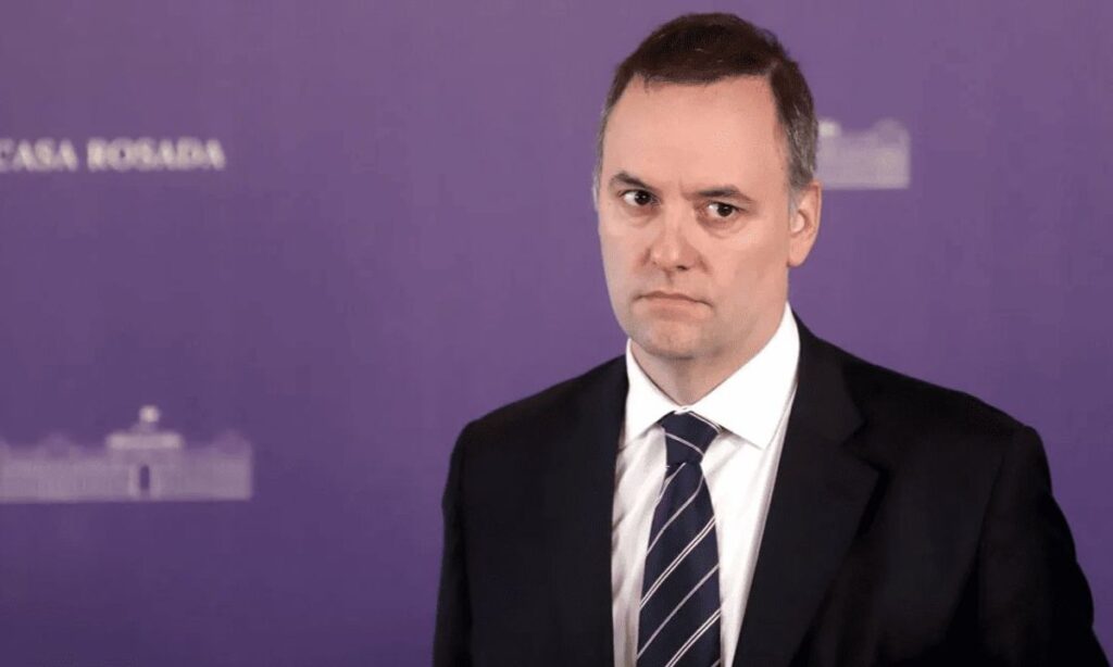 Adorni se hizo el picante con un diputado de La Cámpora y se comió una tremenda ubicada: “Es un burro y no entiende nada"