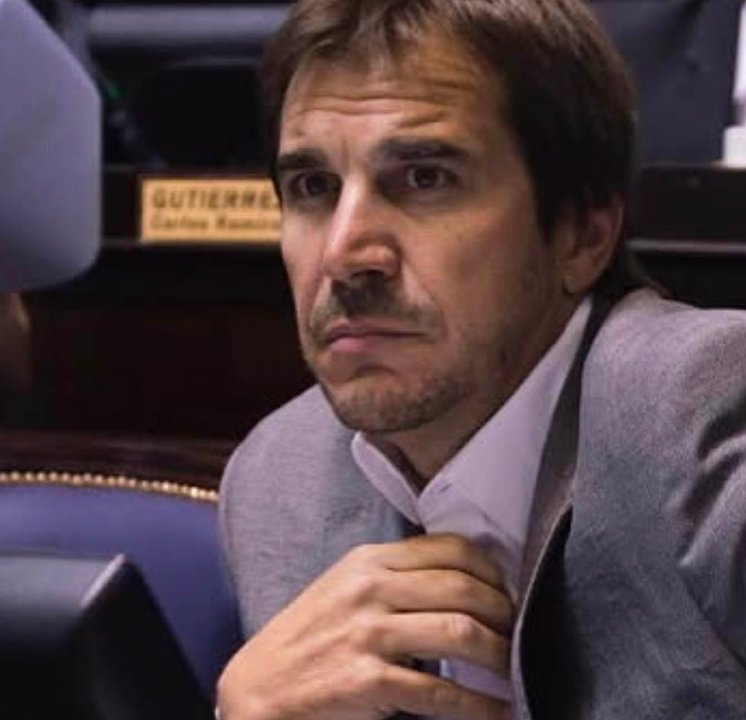 Escándalo AFA: por qué Faroni cobra el 30 % si todo el trabajo lo hace el equipo interno de Marketing