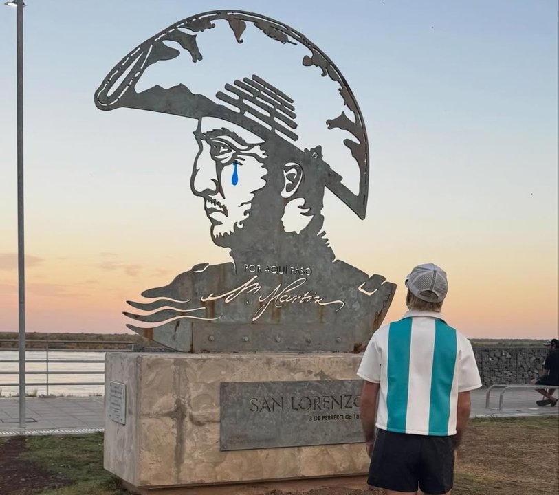 Intervinieron una figura de San Martín en San Lorenzo tras la polémica por el sable corvo
