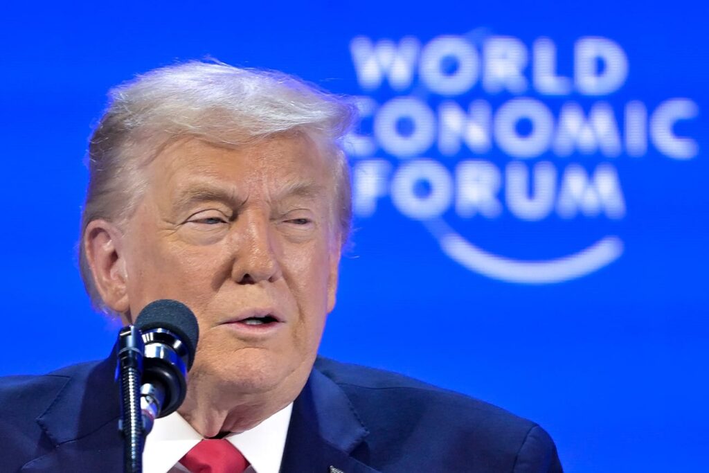 Trump ordenó publicar los archivos sobre ovnis y vida extraterrestre
