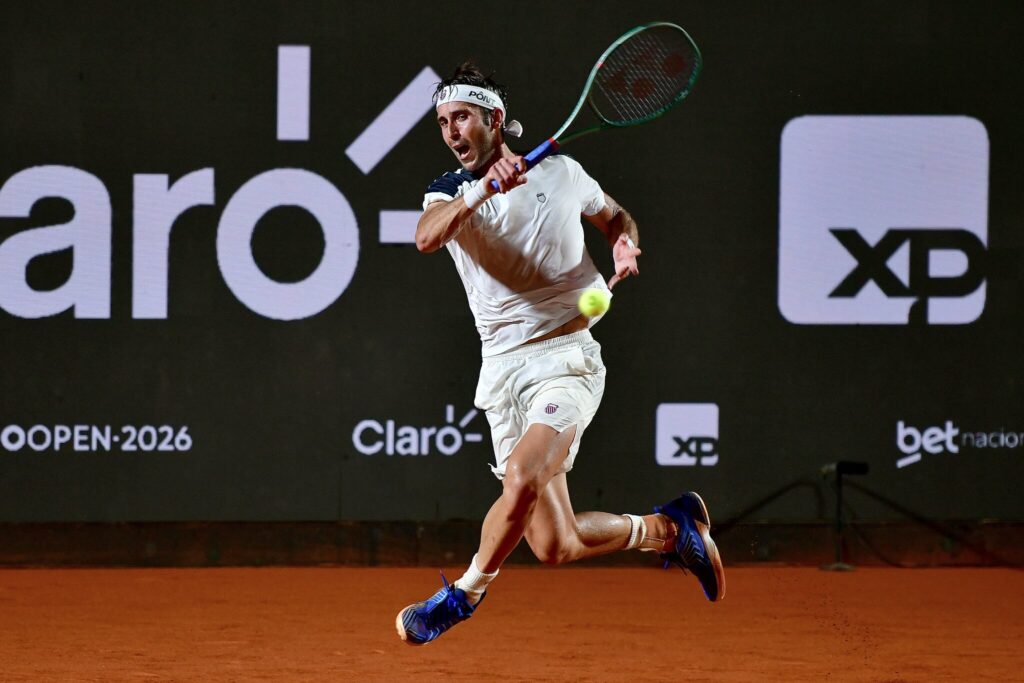 Tomás Etcheverry logró su primer título ATP con una remontada memorable en Río de Janeiro