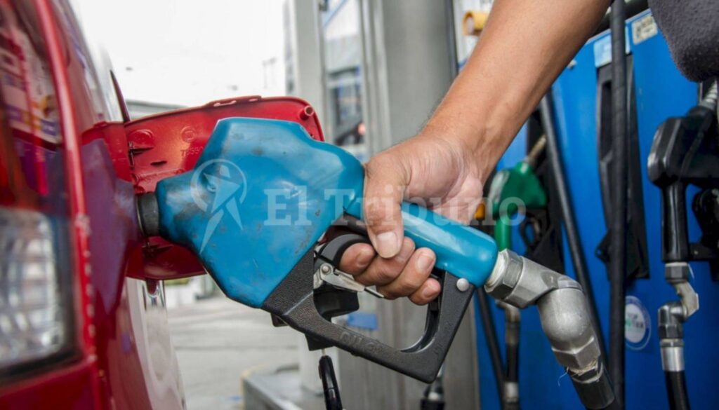 Combustibles: leve suba en Salta en medio del conflicto bélico