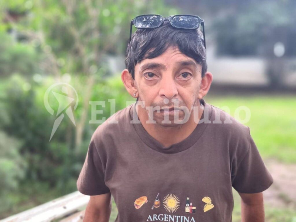 VIDEO. De cuidar autos a ser viral: la historia de Genaro, el tiktoker salteño que conquista con su humildad