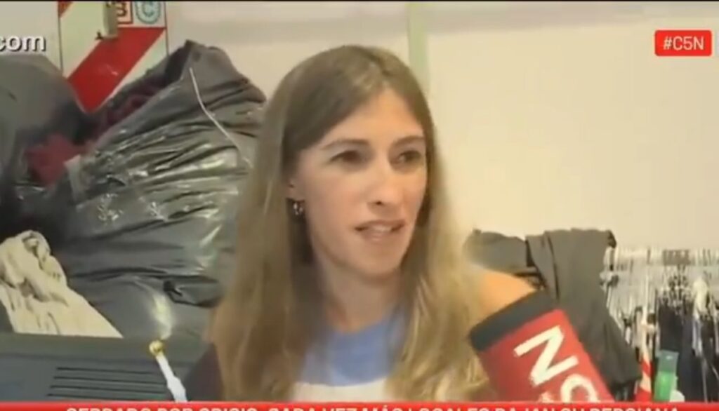 No apto cardíacos: cerró su negocio tras 8 años por la crisis pero igual defendió al gobierno