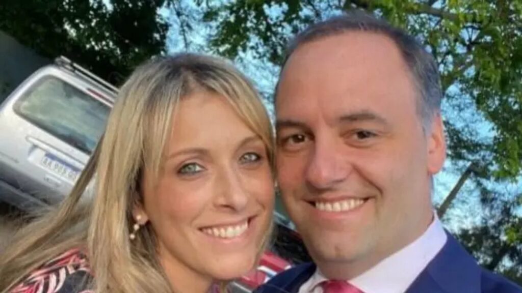 Hasta la empresa Turismo City descansó al deslomado Jefe de Gabinete por su viaje a Nueva York
