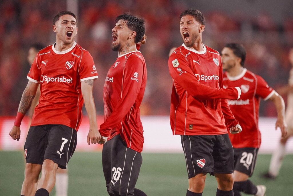Independiente buscará mantenerse en la pelea en su visita a Instituto por el Torneo Apertura