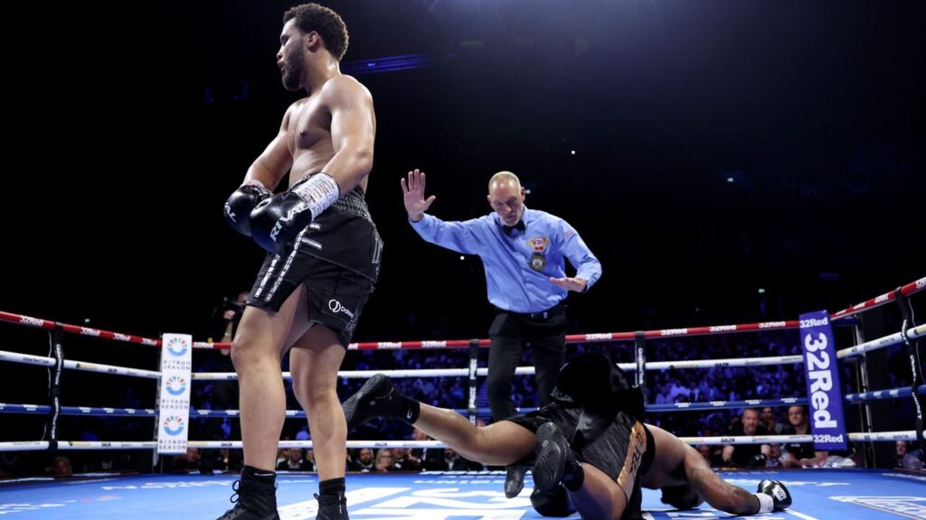 El terrible nocaut de la sensación de los pesos pesados, Moses Itauma, con un sensacional upper de izquierda