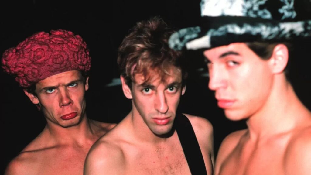 Netflix revive la prehistoria de los Red Hot Chili Peppers con un documental íntimo y trágico