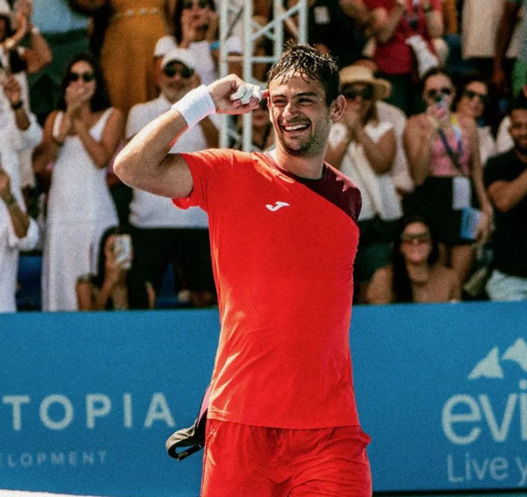 ATP Bucarest: Navone revirtió un debut dramático y ganó en el tiebreak