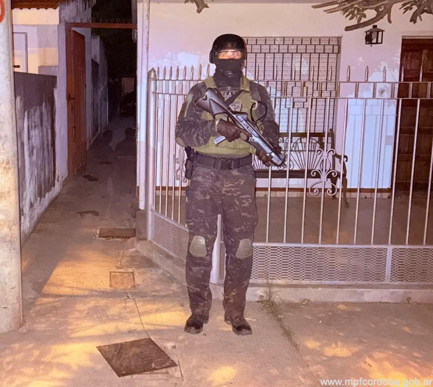MORTEROS: FPA SECUESTRÓ DOS LADRILLOS DE COCAÍNA Y DETUVO A TRES PERSONAS QUE INTEGRABAN UNA ORGANIZACIÓN NARCO