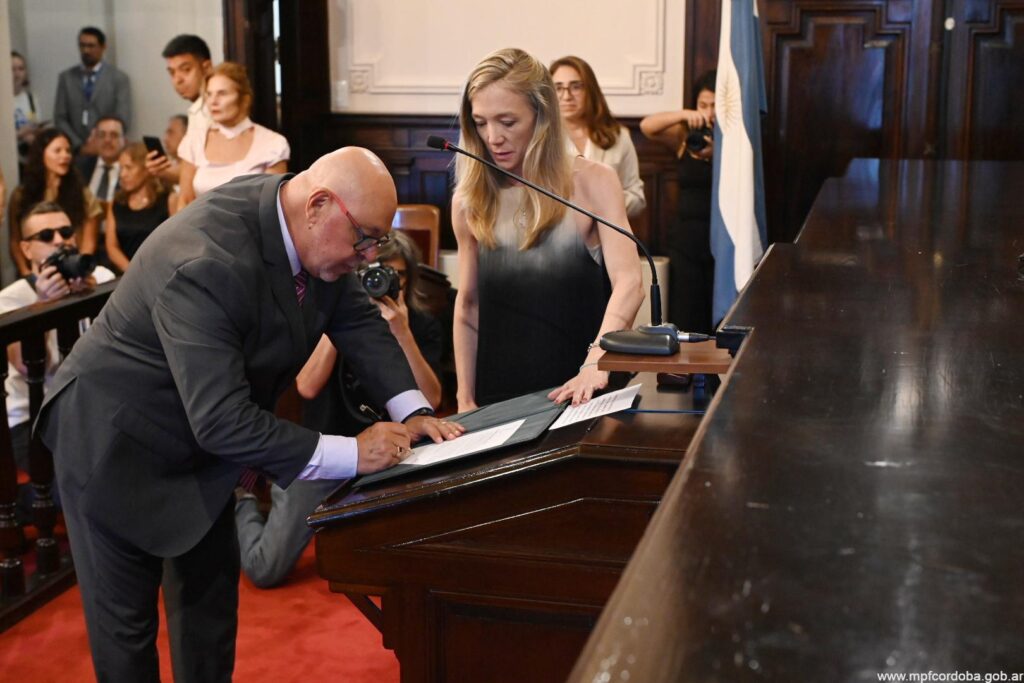 JURÓ EL NUEVO FISCAL GENERAL