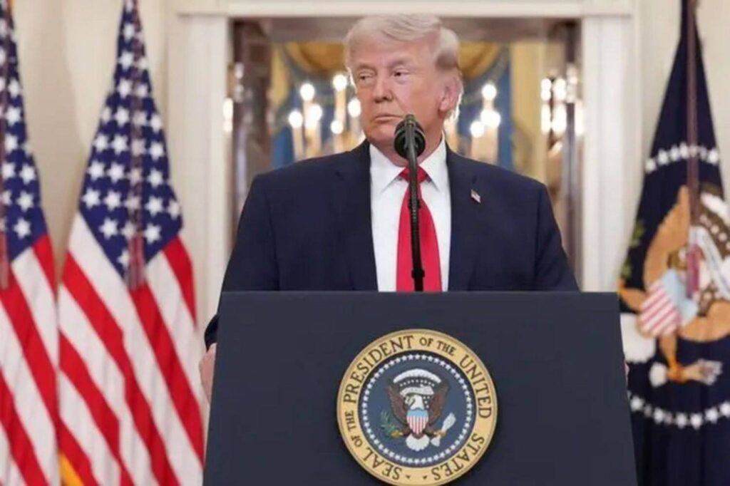 Trump arremete contra León XIV: "No quiero un Papa que critique al presidente de EEUU, él está ahí por mí", dijo