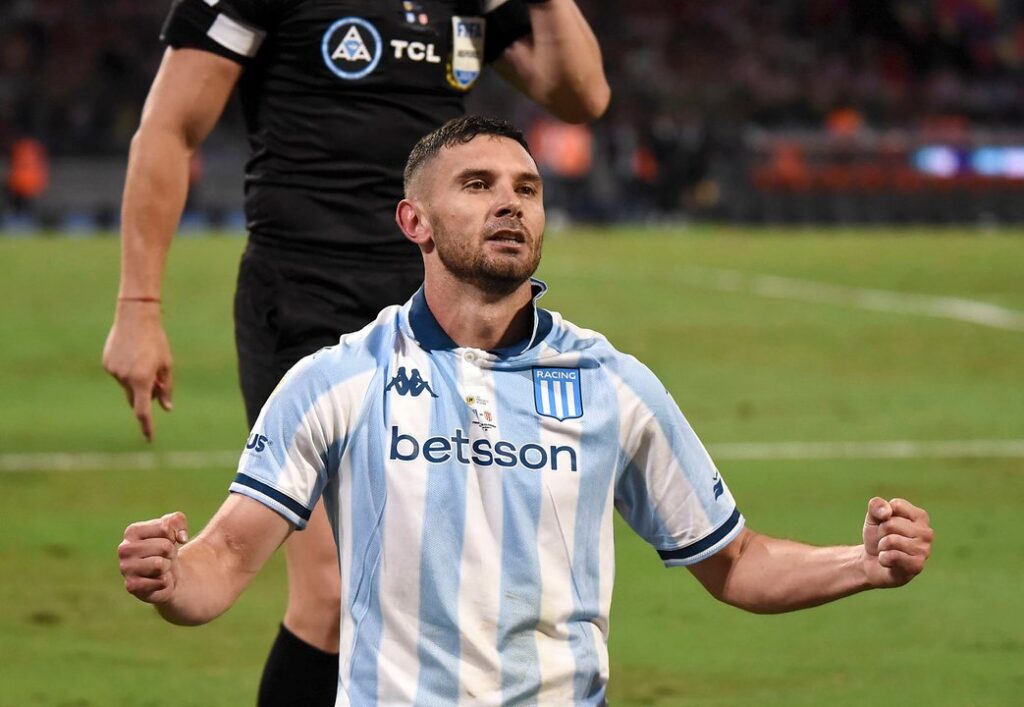 Racing debutó en la Copa Sudamericana con un gran triunfo ante Independiente Petrolero en Bolivia