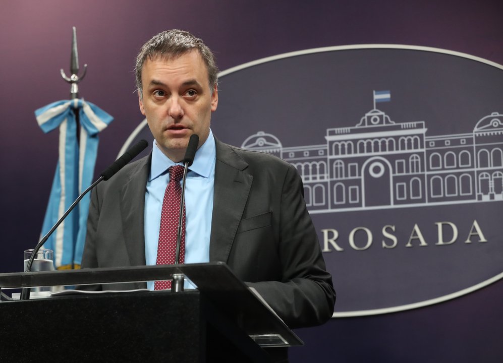 Caso Adorni: La Justicia allanó tres inmobiliarias que intervinieron en la compra de uno de sus inmuebles