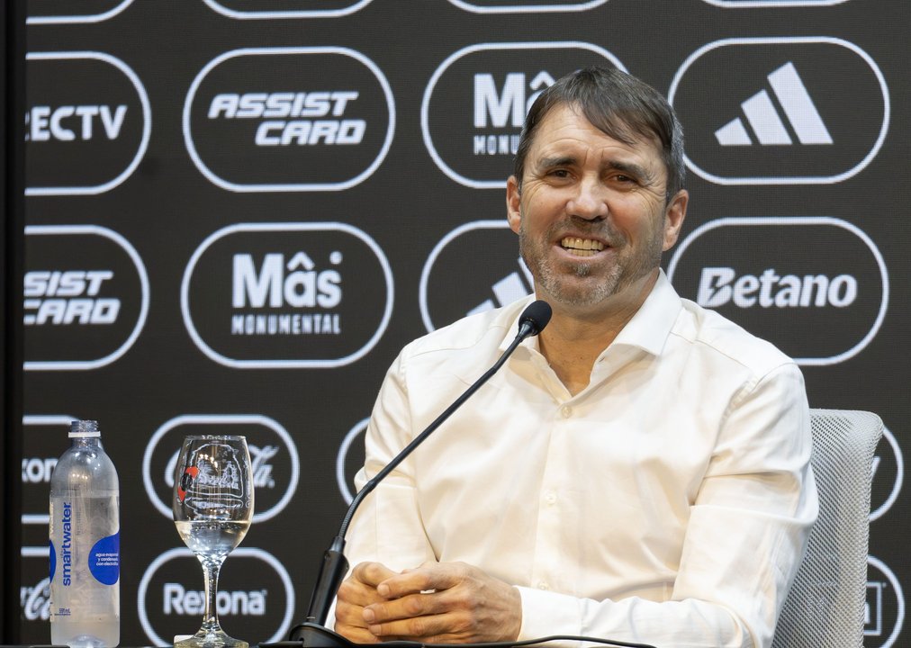 Eduardo “Chacho” Coudet va por el cuarto triunfo de su carrera como DT ante Boca en el próximo Superclásico