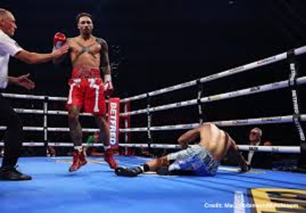 No duró nada el sueño del argentino Brian Suárez: Ben Whittaker lo noqueó en el primer round