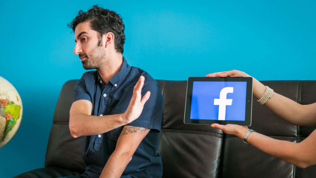 Cuál es el significado oculto de elegir no tener redes sociales según la psicología