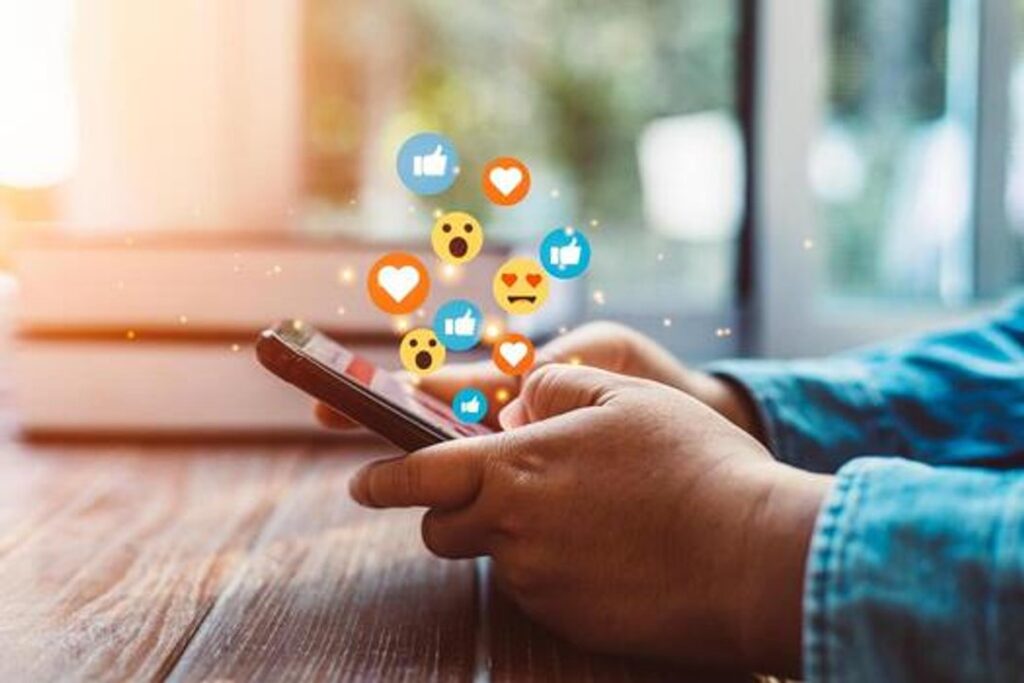 Qué significa mirar las redes sociales pero no publicar nada según la psicología