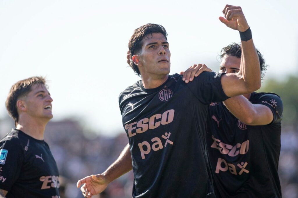 Platense continúa con su sueño en la Copa Libertadores y recibe a Independiente Santa Fe de Colombia