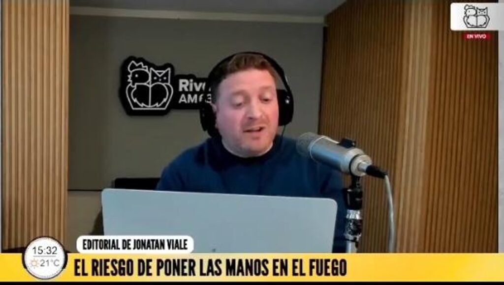 Joni Viale enojado con la puesta en escena de Milei para apoyar a Adorni en Diputados: “¿Por qué lo sostiene?”