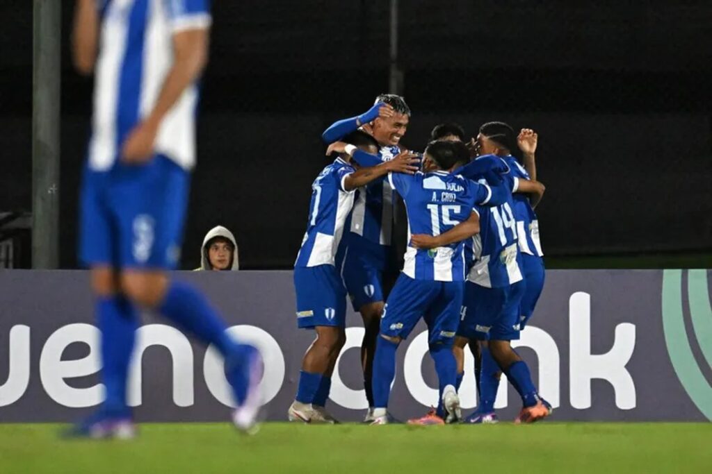 Juventud Las Piedras goleó a Puerto Cabello y se ilusiona en la Copa Sudamericana