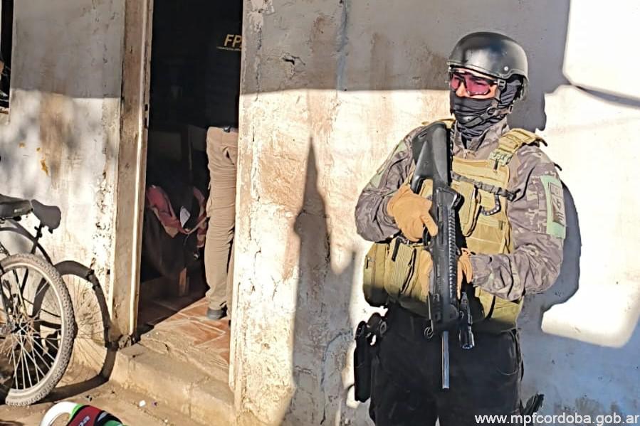 FPA CERRÓ UN PUNTO DE VENTA DE DROGAS EN RÍO CUARTO. TRES DETENIDOS