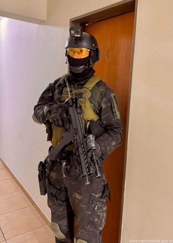 CÓRDOBA: FPA SECUESTRÓ ÉXTASIS, TUSSI Y MARIHUANA EN BARRIO GENERAL PAZ. UN DETENIDO