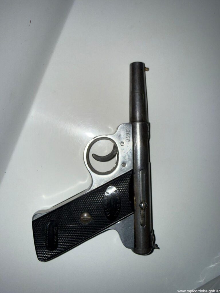 CONTROLES PREVENTIVOS EN CÓRDOBA: FPA DETUVO A UN SUJETO Y SECUESTRÓ UN ARMA DE FUEGO