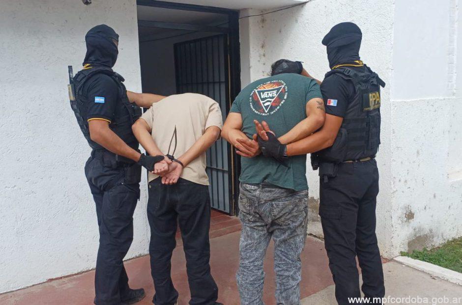CRUZ DEL EJE: FPA INCAUTÓ COCAÍNA Y MARIHUANA EN INMEDIACIONES A LA CÁRCEL. DOS DETENIDOS