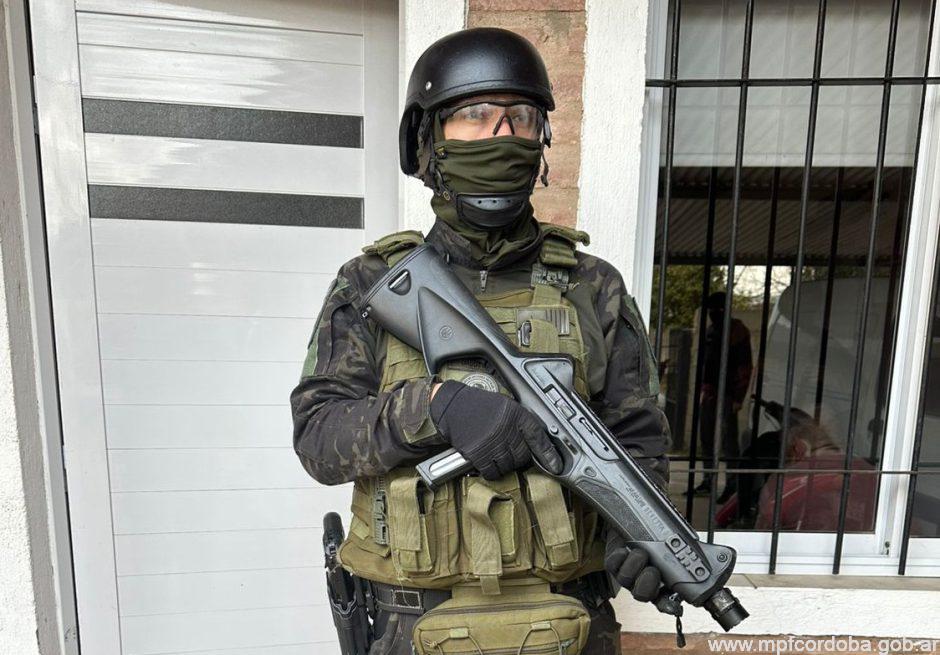 FPA SECUESTRÓ COCAÍNA Y UN ARMA DE FUEGO EN ARROYITO. DOS DETENIDOS