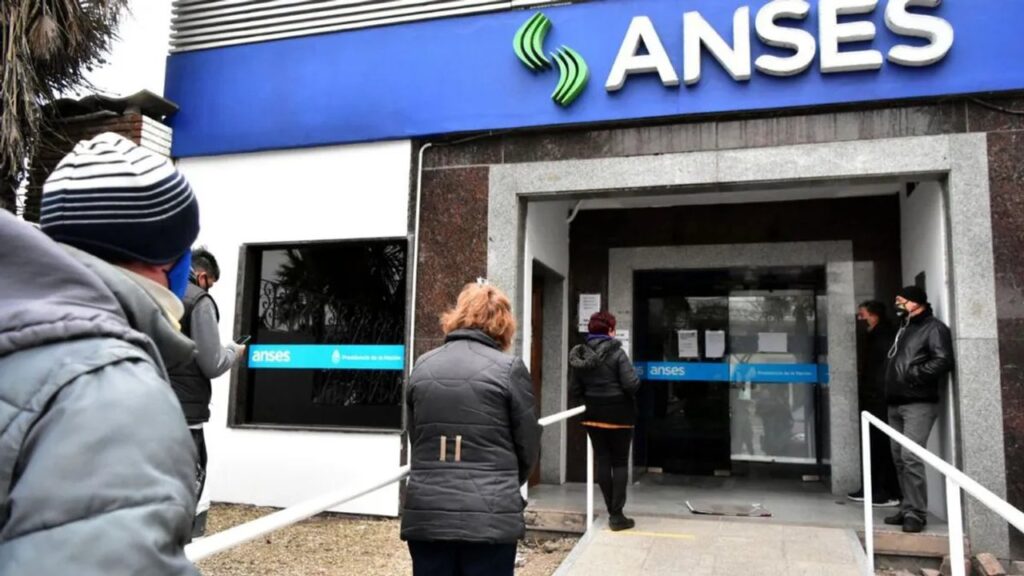 Aumento en haberes y asignaciones de ANSES para mayo 2026: qué debés saber