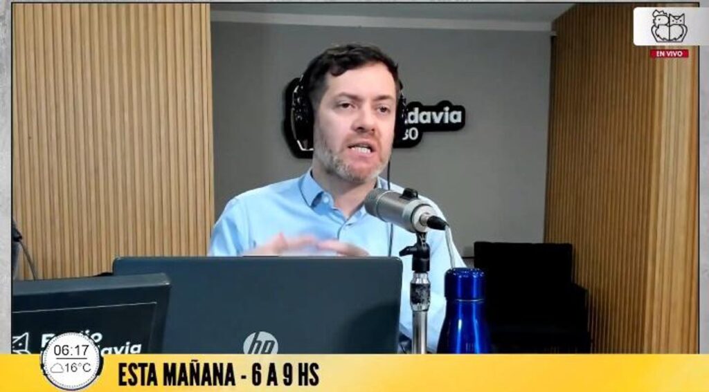 “Se tiene que ir”: Ortelli pidió la salida de Adorni y explicó por qué es un golpe letal al mileísmo
