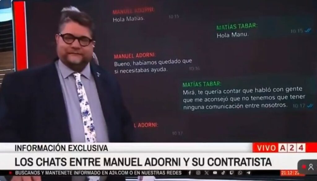 Wiñazki mostró los chats entre Adorni y el contratista que confirman que quiso coaccionarlo