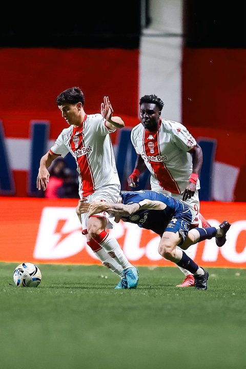 Argentinos venció a Huracán en el alargue y se metió en semifinales