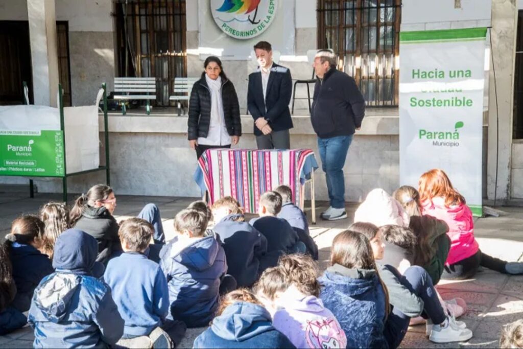 Así es el Programa Ecoaliados, la iniciativa que potencia el reciclaje en las escuelas y es furor