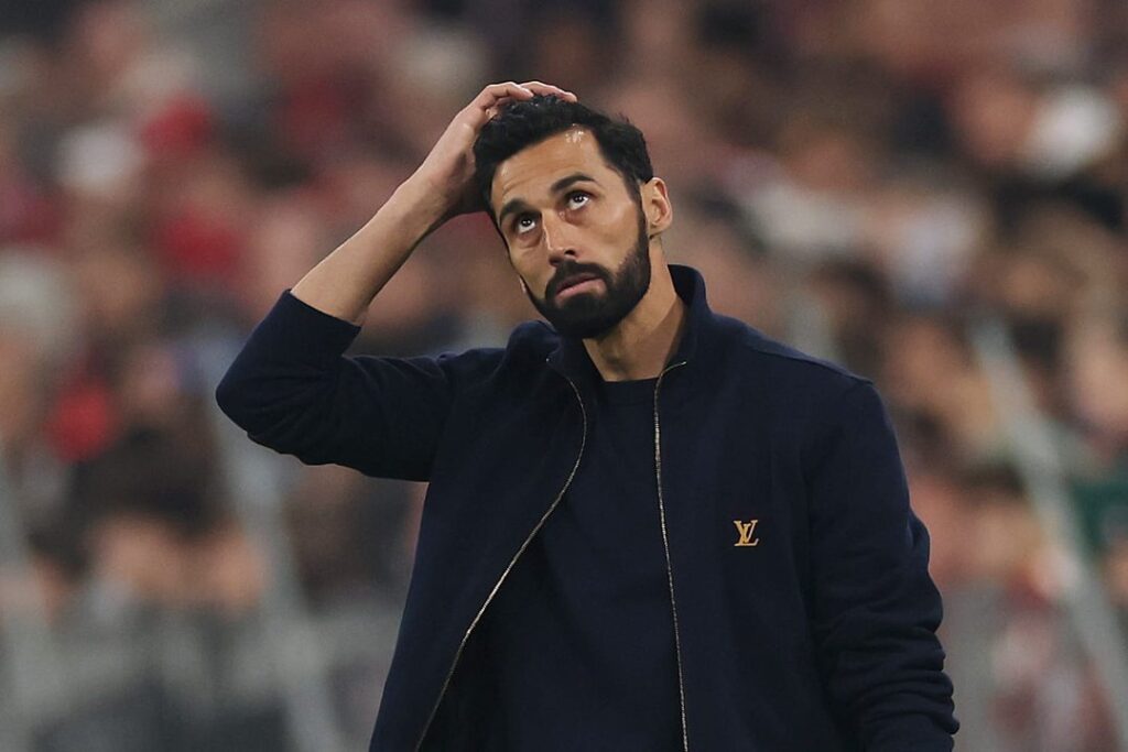 Arbeloa y un nuevo cruce con un jugador del Real Madrid: “Sacá el carnet de técnico”