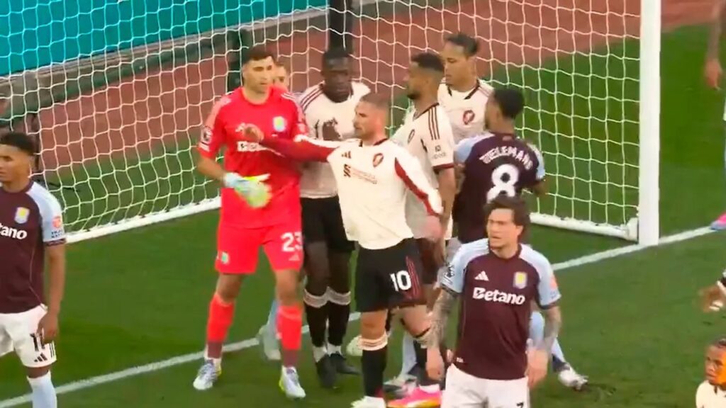 La pelea entre Dibu Martínez y Mac Allister que picó la victoria de Aston Villa sobre Liverpool