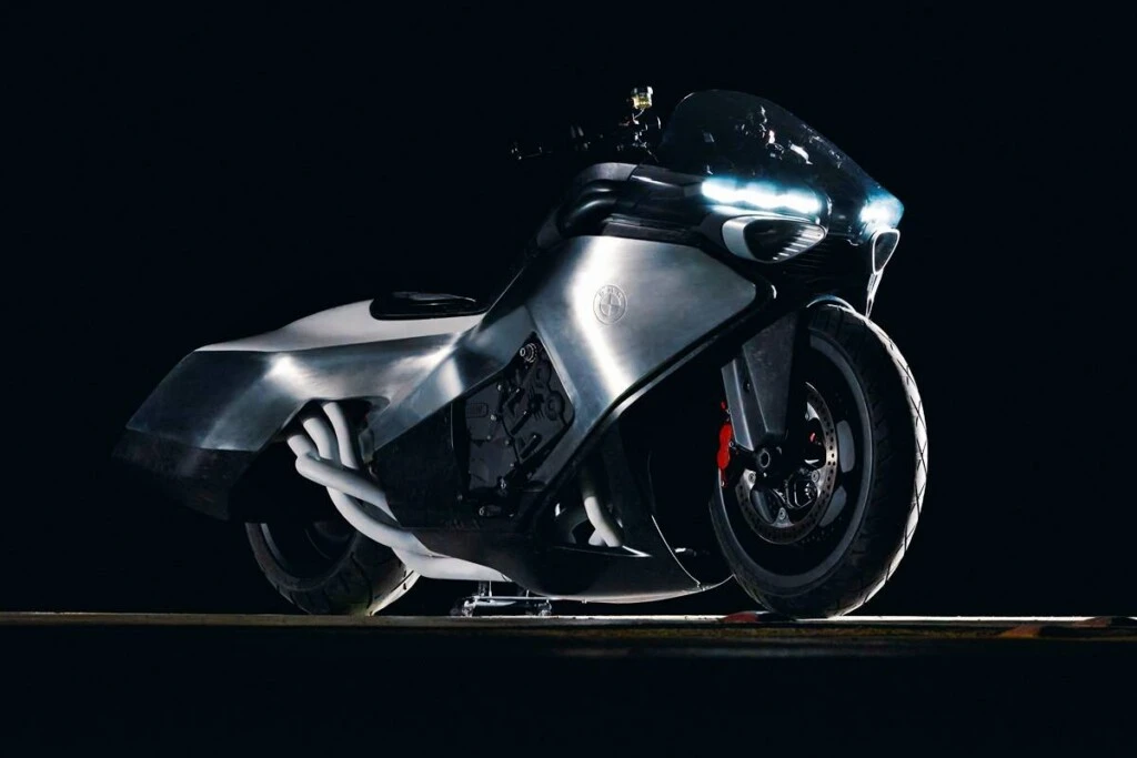 La increíble moto futurista con alma de avión