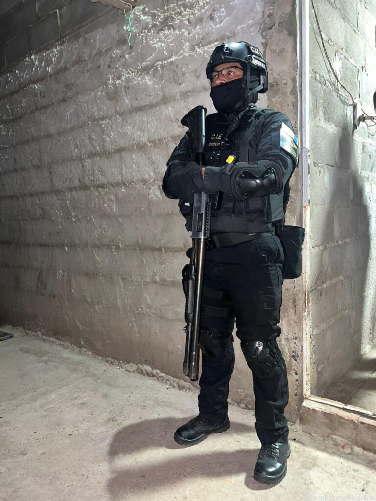 MARCOS JUÁREZ: FPA SECUESTRÓ COCAÍNA, TUSSI Y MARIHUANA. DOS DETENIDOS