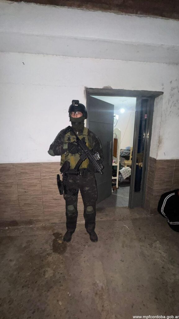CÓRDOBA: TRAS DENUNCIAS ANÓNIMAS, FPA CERRÓ UN PUNTO DE VENTA DE DROGAS EN BARRIO CERRO NORTE