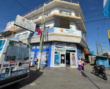 El impactante hallazgo dentro de una valija que complica al dueño de “Argentina Salud”, la red de clínicas truchas