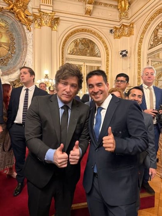 Comienza la gestión de Ravier: jura en Casa Rosada, transición y acto en la Fundación Faro