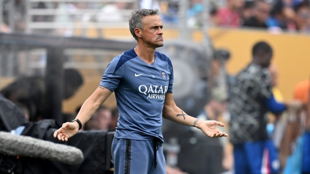 Impecable a los 55: así fue la increíble transformación de un famoso entrenador español