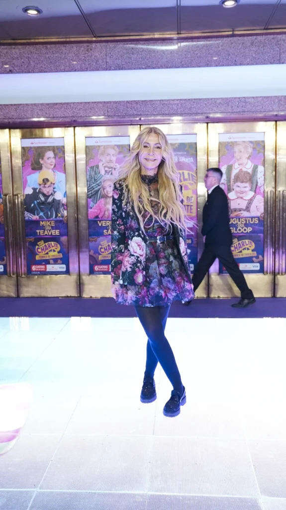De Lali Espósito y Abel Pintos a Luisana Lopilato: en fotos, los looks de los famosos en el estreno de "Charlie y la fábrica de chocolate"